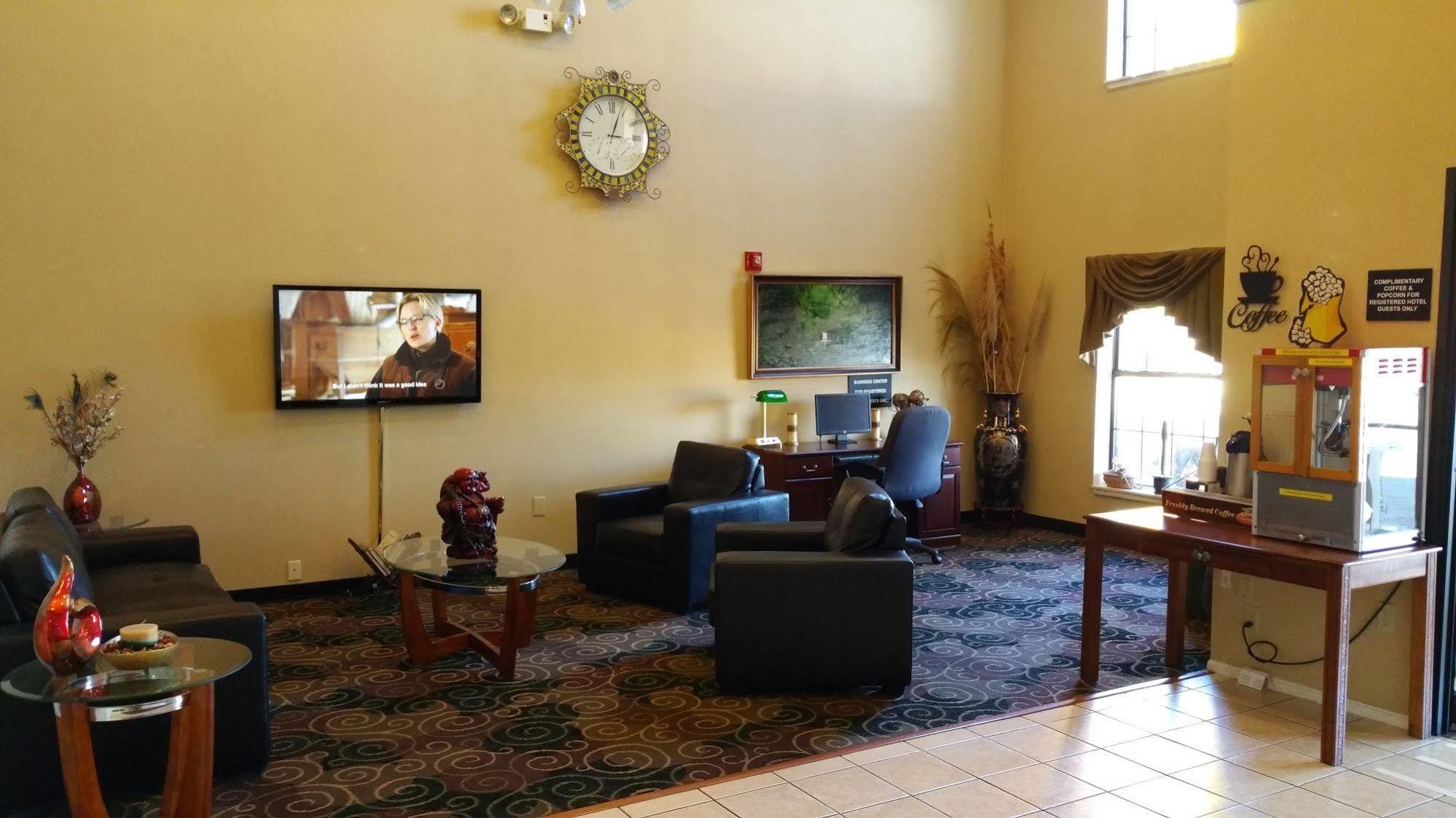 Super 8 By Wyndham Pine Bluff Hotell Exteriör bild